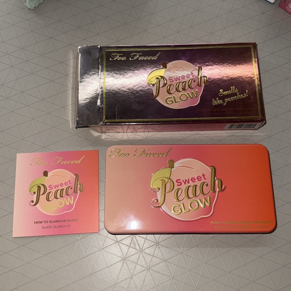 Too Faced sweet peach glow